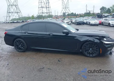 2021 BMW 740I z USA, uszkodzony, nr VIN WBA7T2C0XMCF73506